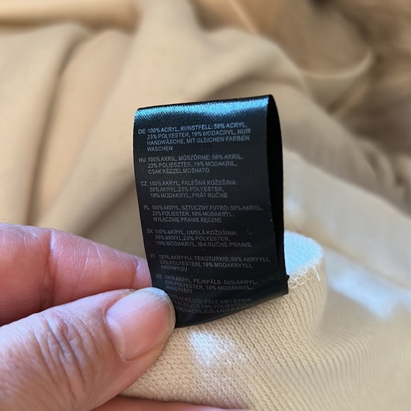 PIA ROSSINI beige poncho with faux fur trim one size - Picture 13 of 14